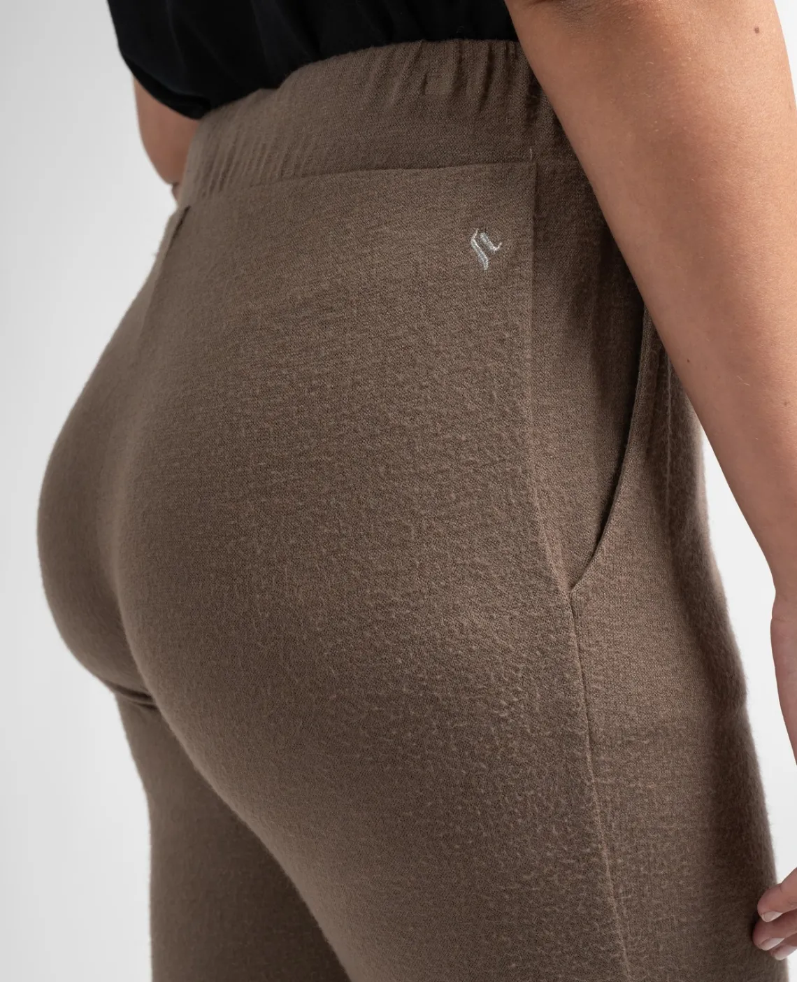 Outlet Dejura Femme Pantalons
