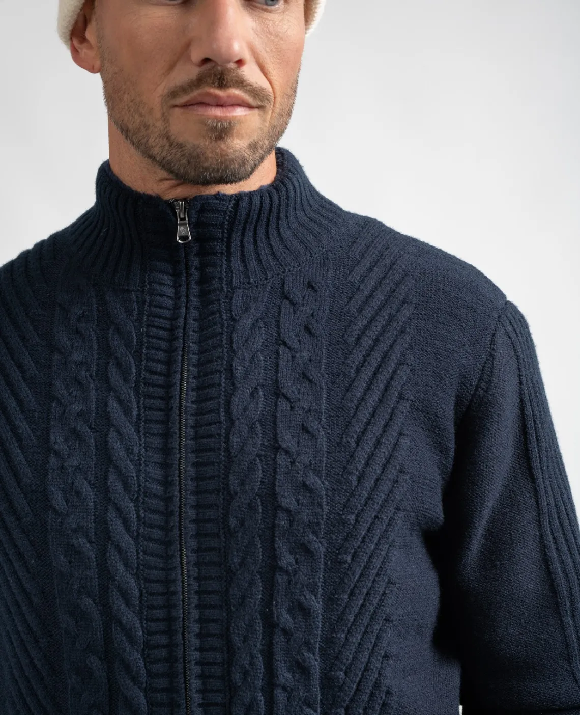 Online Hengila Homme Pulls