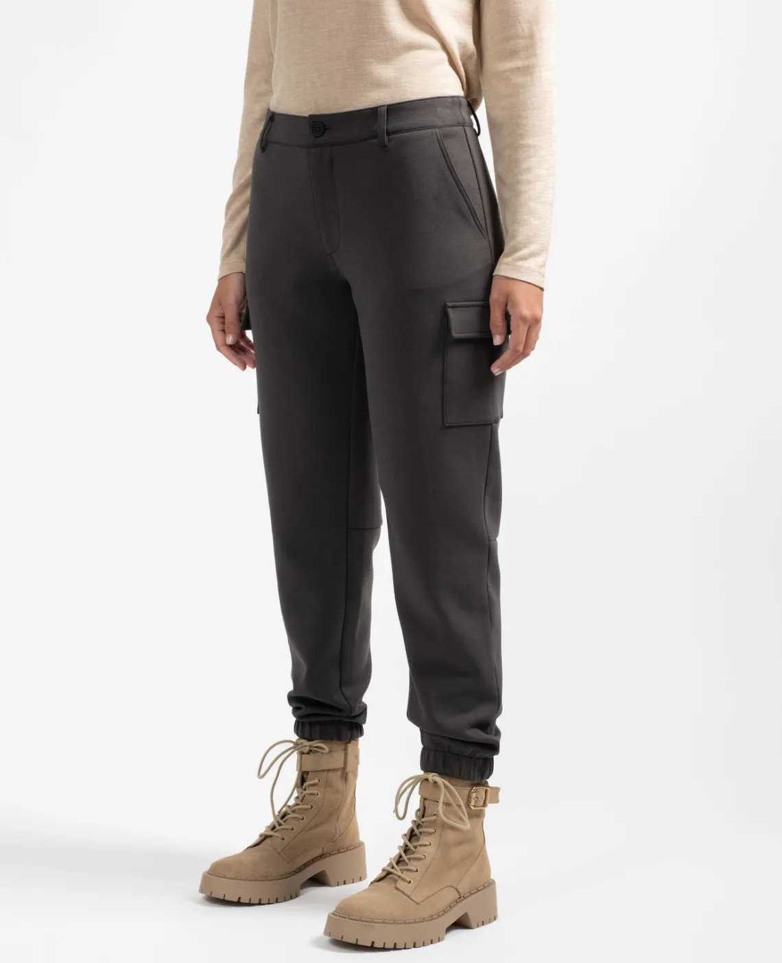 New Varhian Femme Pantalons
